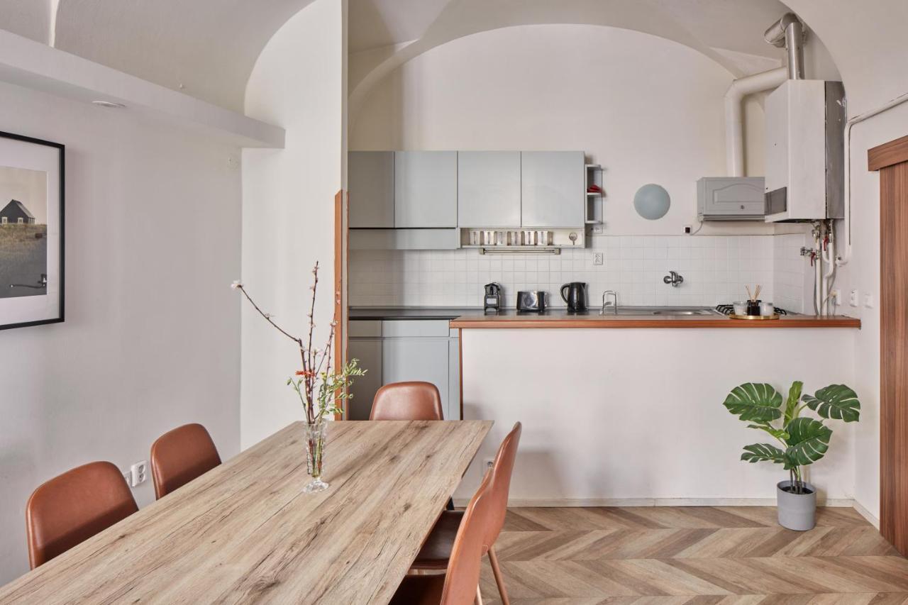 Appartement Cozy Flat In New Town By Prague Days Extérieur photo