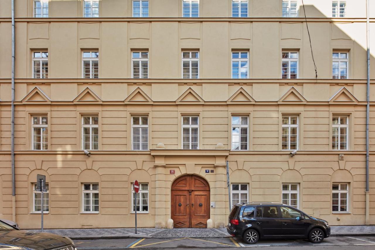 Appartement Cozy Flat In New Town By Prague Days Extérieur photo